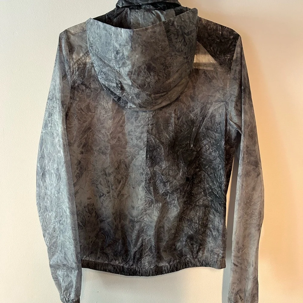 Lululemon Lab Terrain Shell Jacket Reflective - Picture 5 of 10